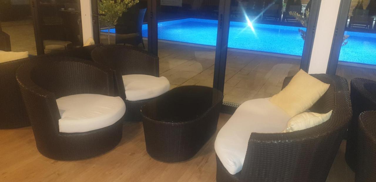 أوهغيد Villa Mystic المظهر الخارجي الصورة